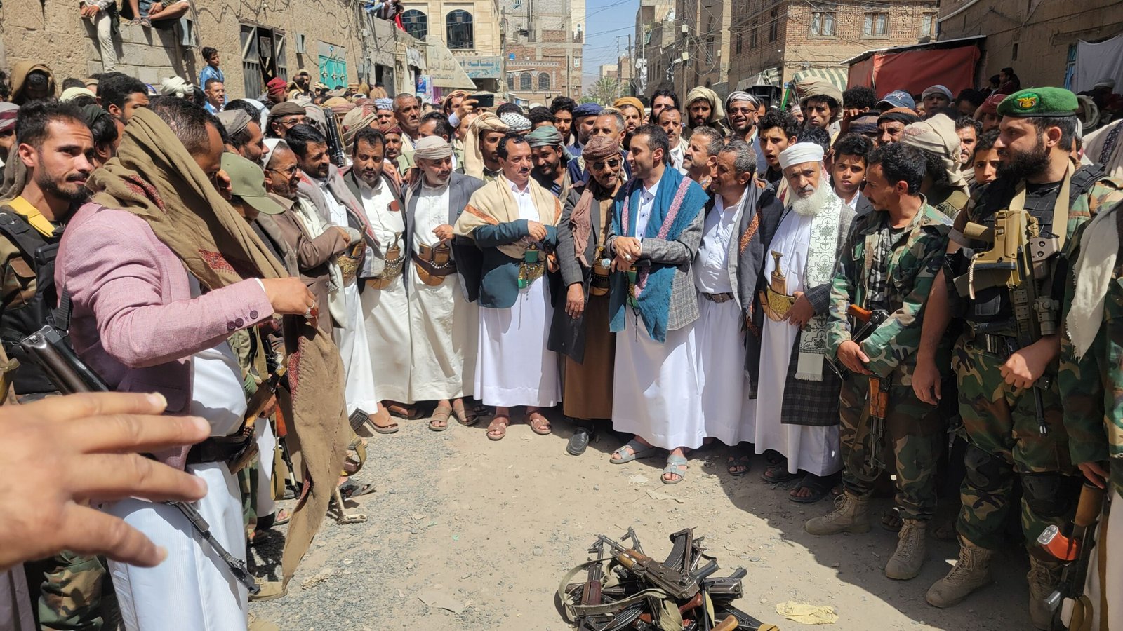 وساطة قبلية تُنهي قضية قتل بين همدان وبلاد الروس بعد ثلاث سنوات من الواقعة